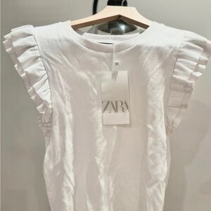 Zara Ribbed white Ruffle Sleeve Top